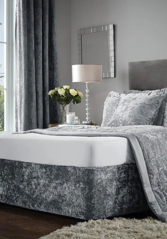 Jersey - Knit Sheets for a Comfortable and Casual BedCatherine Lansfield Crushed Velvet Base Wrap, Silver