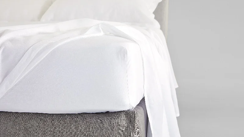 Velvet Pillows for a Touch of EleganceComo Fitted Sheet