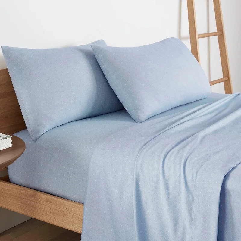 Moisture - Wicking Cotton Sheets for a Dry and Comfortable SleepMartex Bristol Dot Light Blue Sheet Set