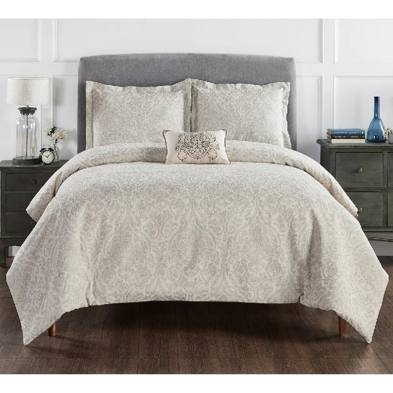 Latex - filled comforters with a bouncy texture and good supportBetter Trends Haven Damask 100% Cotton 4-Piece Jacquard Pattern Comforter Set