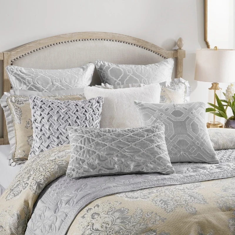 Goose down comforters known for their superior quality and insulationGracie Mills Poole 4-Piece Vintage Chenille Jaquard Comforter Set