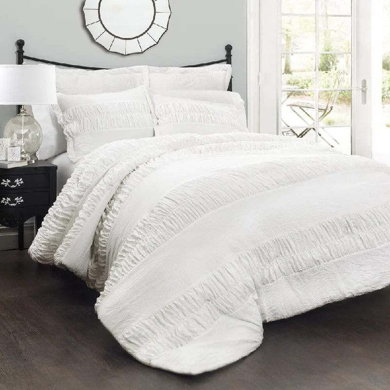 Bamboo - fiber - filled comforters with antibacterial and breathable qualitiesLush Decor Harmony 5 Piece Comforter Set