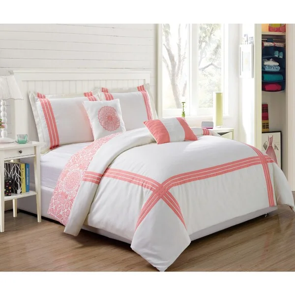 Queen - size comforters for standard queen - sized mattressesRT Designers Collection Finley Oversized Pink 5-Piece Reversible Hotel Comforter Set