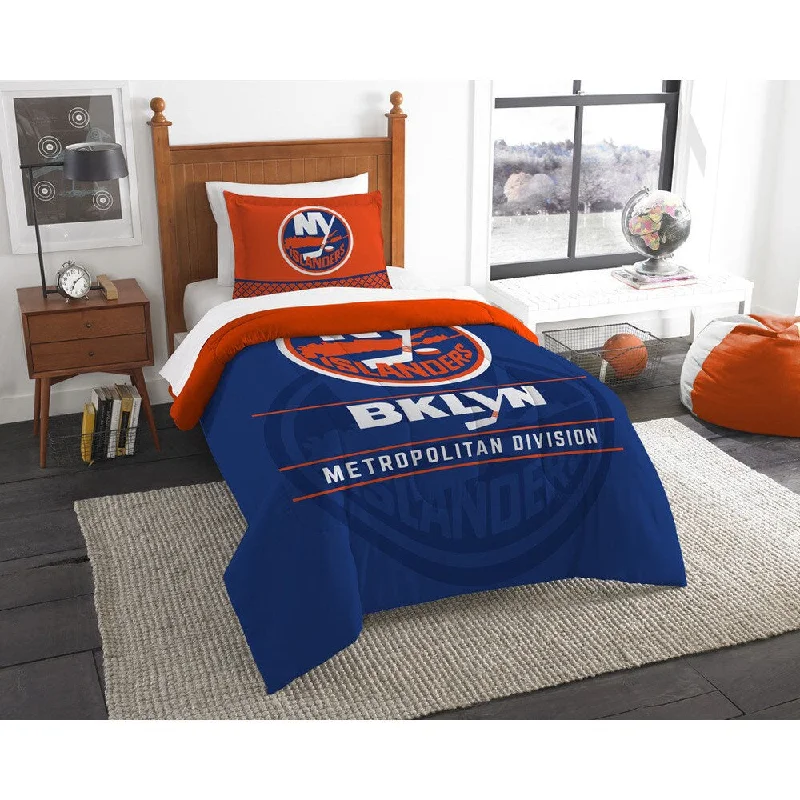 Wool - filled comforters with natural moisture - wicking and temperature - regulating featuresThe Northwest Company NHL New York Islanders Draft Twin 2-piece Comforter Set